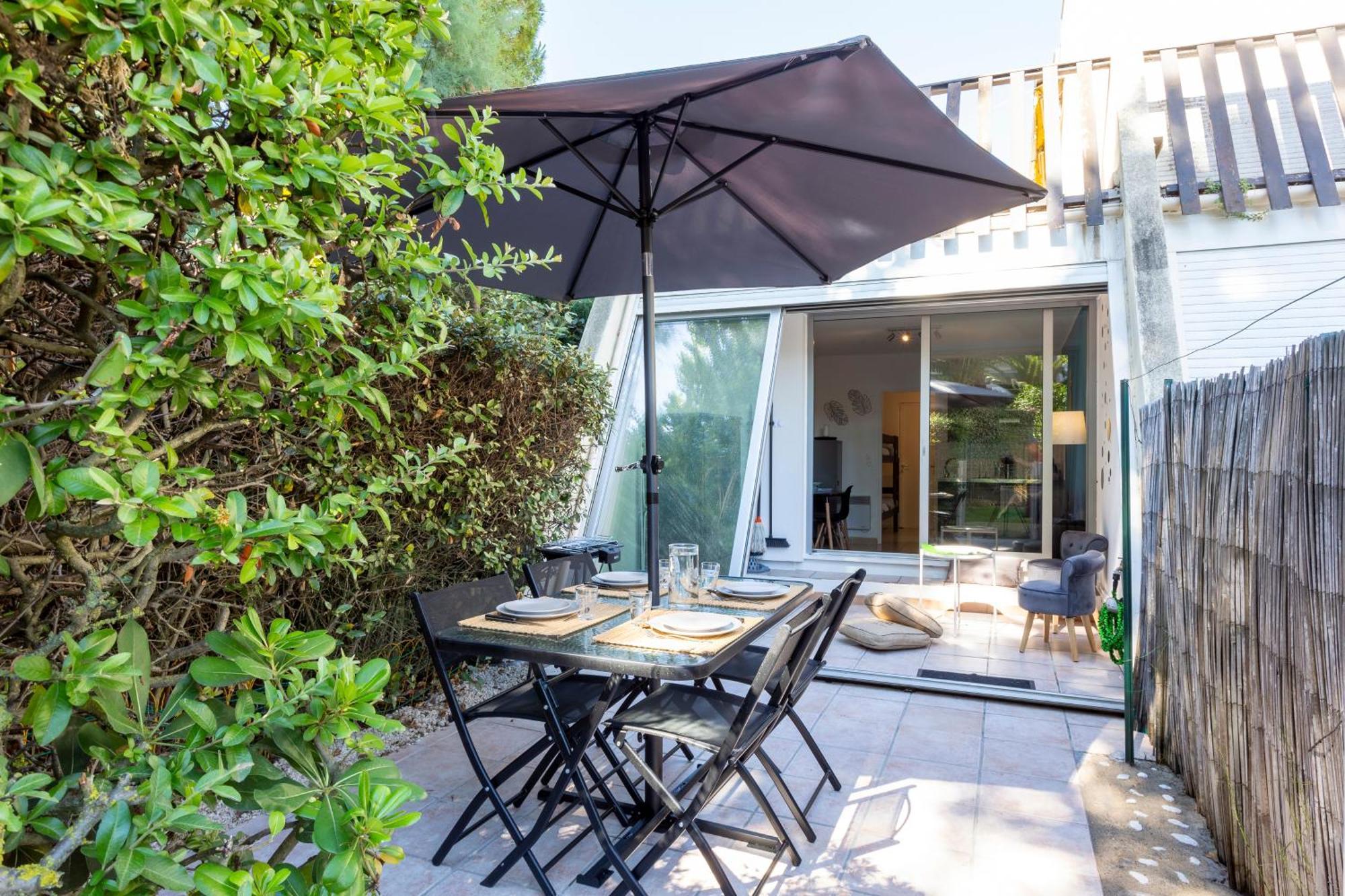 Chez Alexandra - Elegant Studio Avec Parking A Proximite Des Plages La Grande-Motte Esterno foto